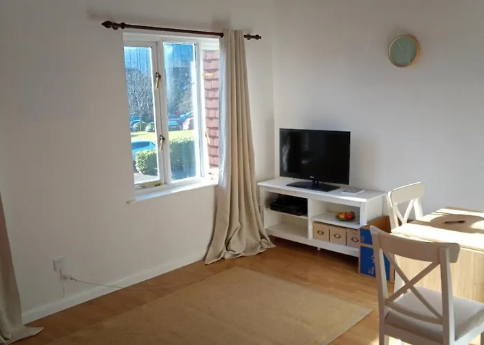 2-Bedroom Split-Level Flat With Character